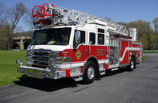 Pierce Impel 75' Heavy Duty Aerial Ladder Tobyhanna Volunteer Fire Company Driver Angle