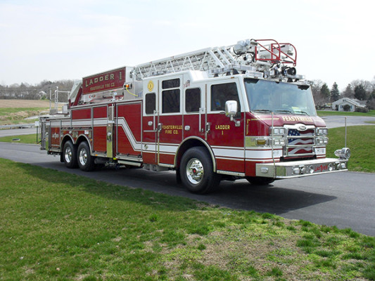 Pierce Velocity Heavy Duty Aerial - 105' Ladder Fire Truck