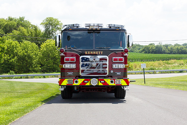 2016 Pierce Arrow XT 75' mid-mount aerial platform - ladder fire truck - front
