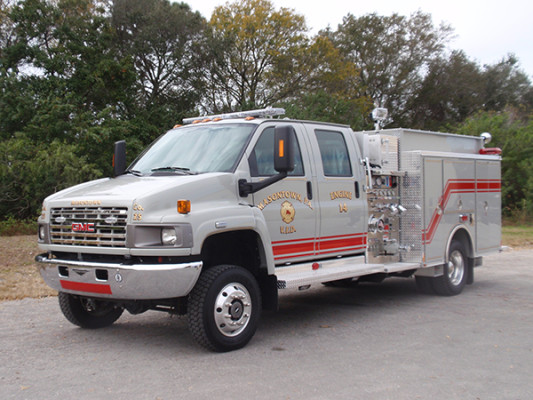 Pierce mini-pumper - commercial mini pumper fire engine - driver front