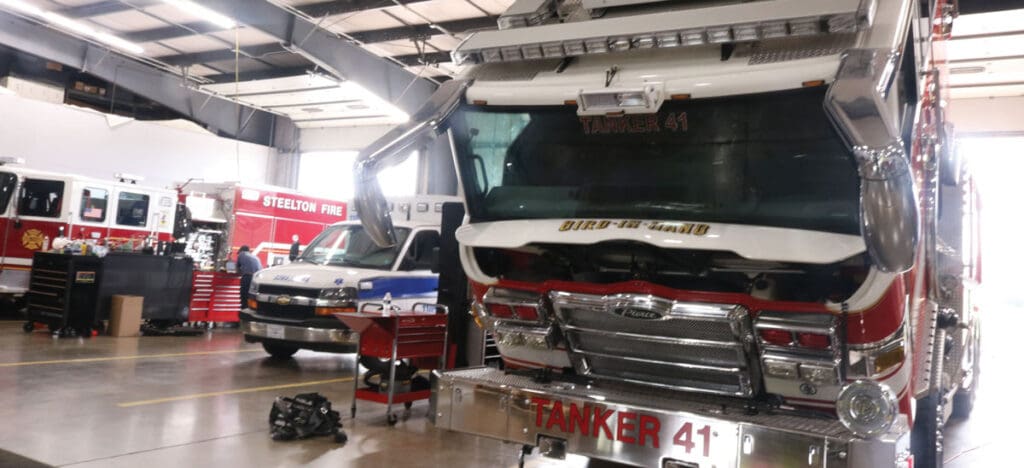 Apparatus at GLICK facilities for service work. 