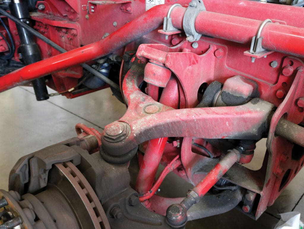 TAK-4 INDEPENDENT FRONT SUSPENSION MAINTENANCE IMAGE